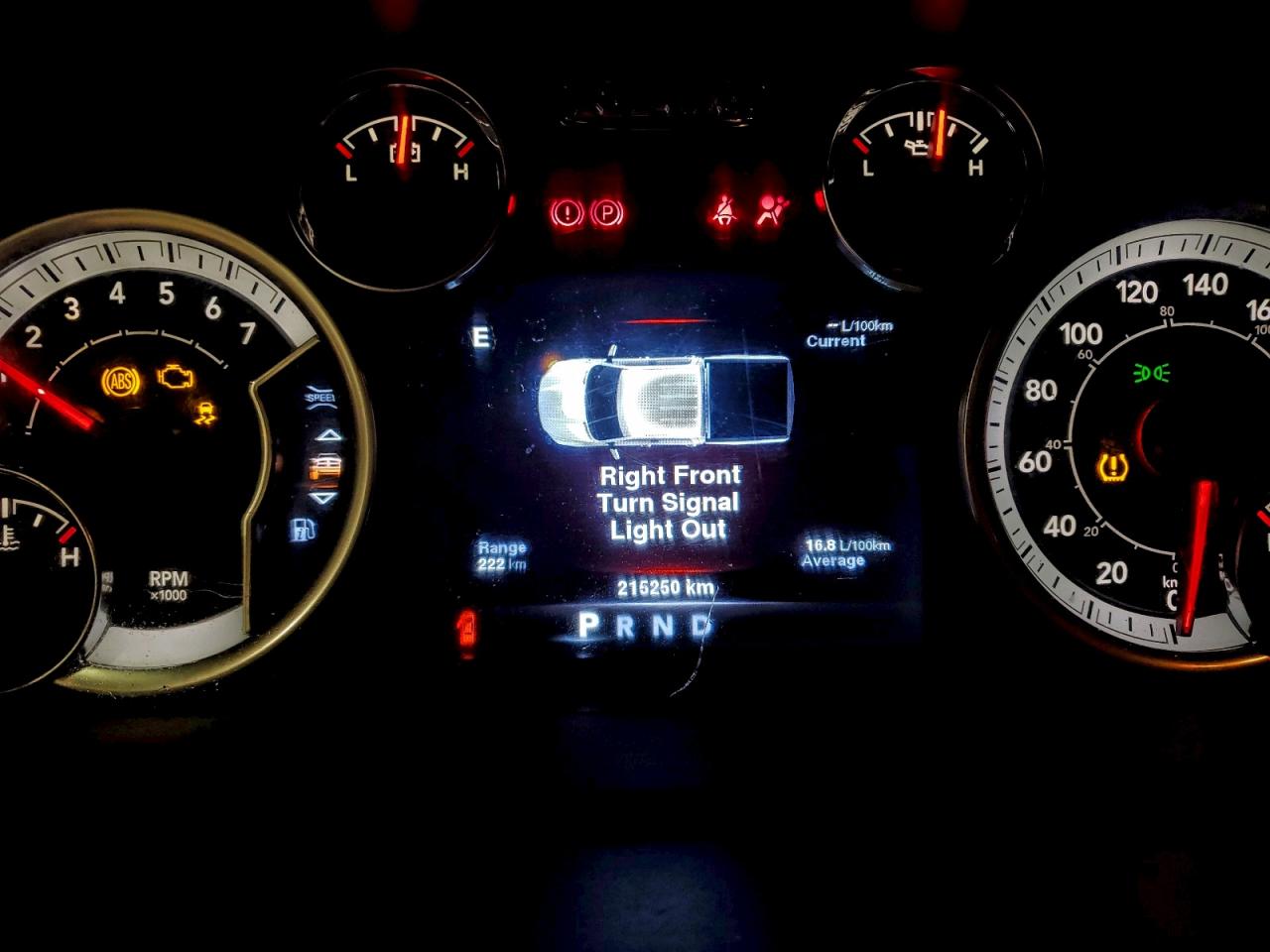 2014 RAM 1500 SLT photo 9