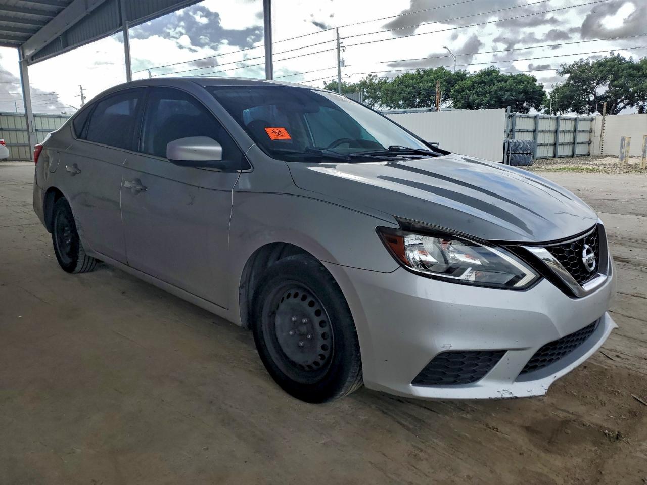 2019 NISSAN SENTRA S photo 4