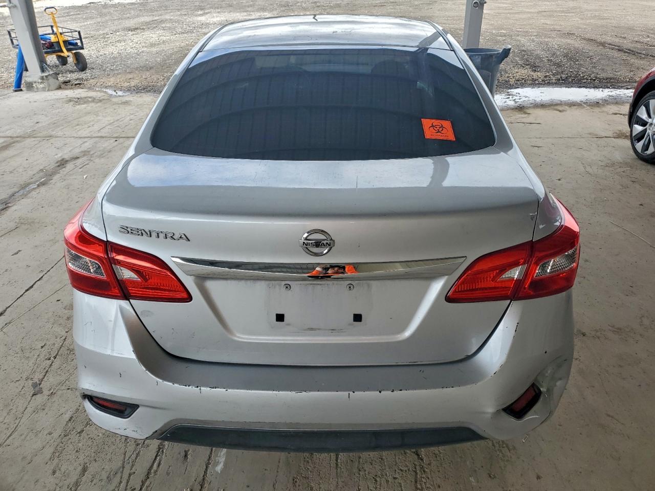 2019 NISSAN SENTRA S photo 6