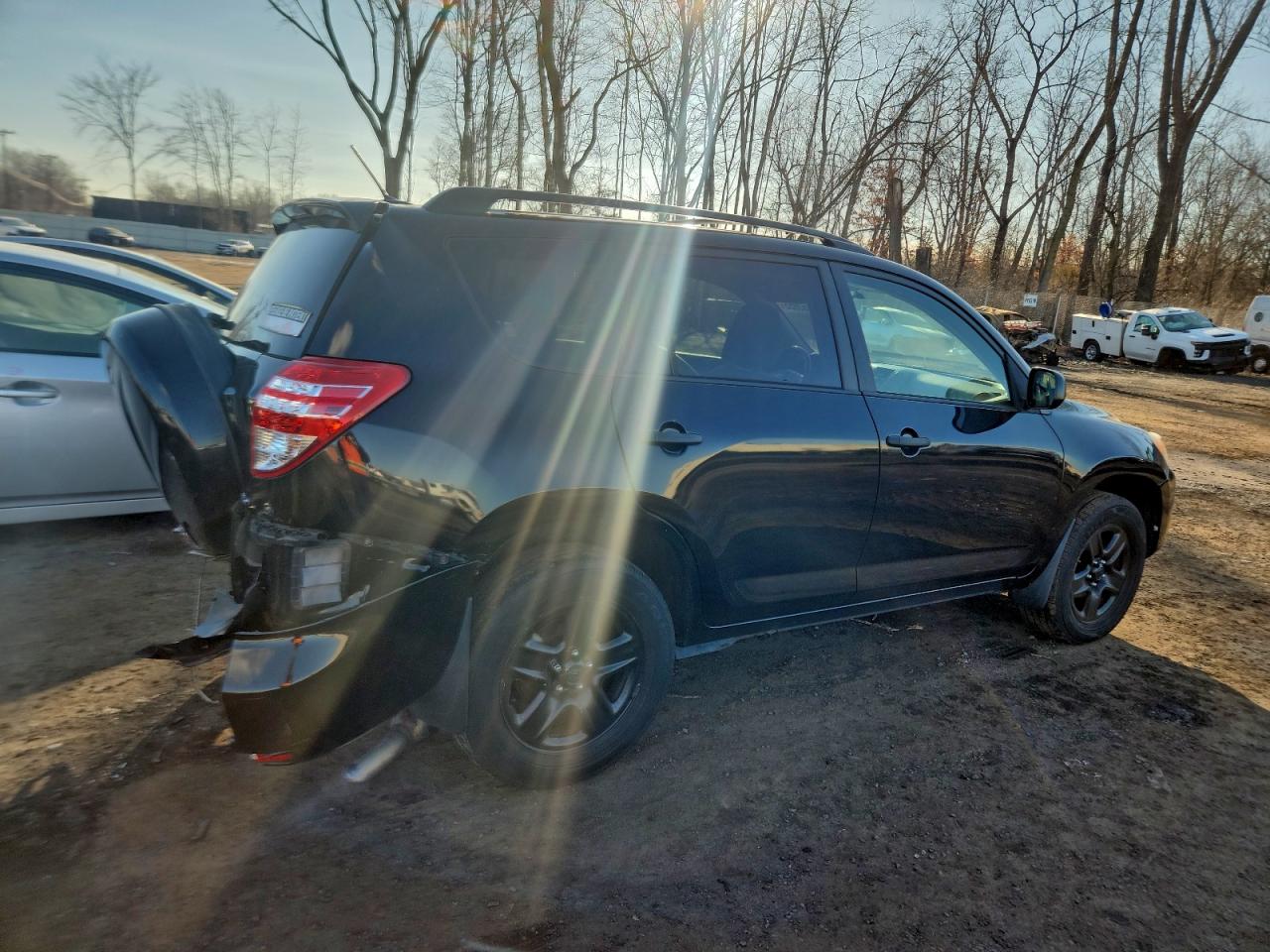 2010 TOYOTA RAV4 photo 3