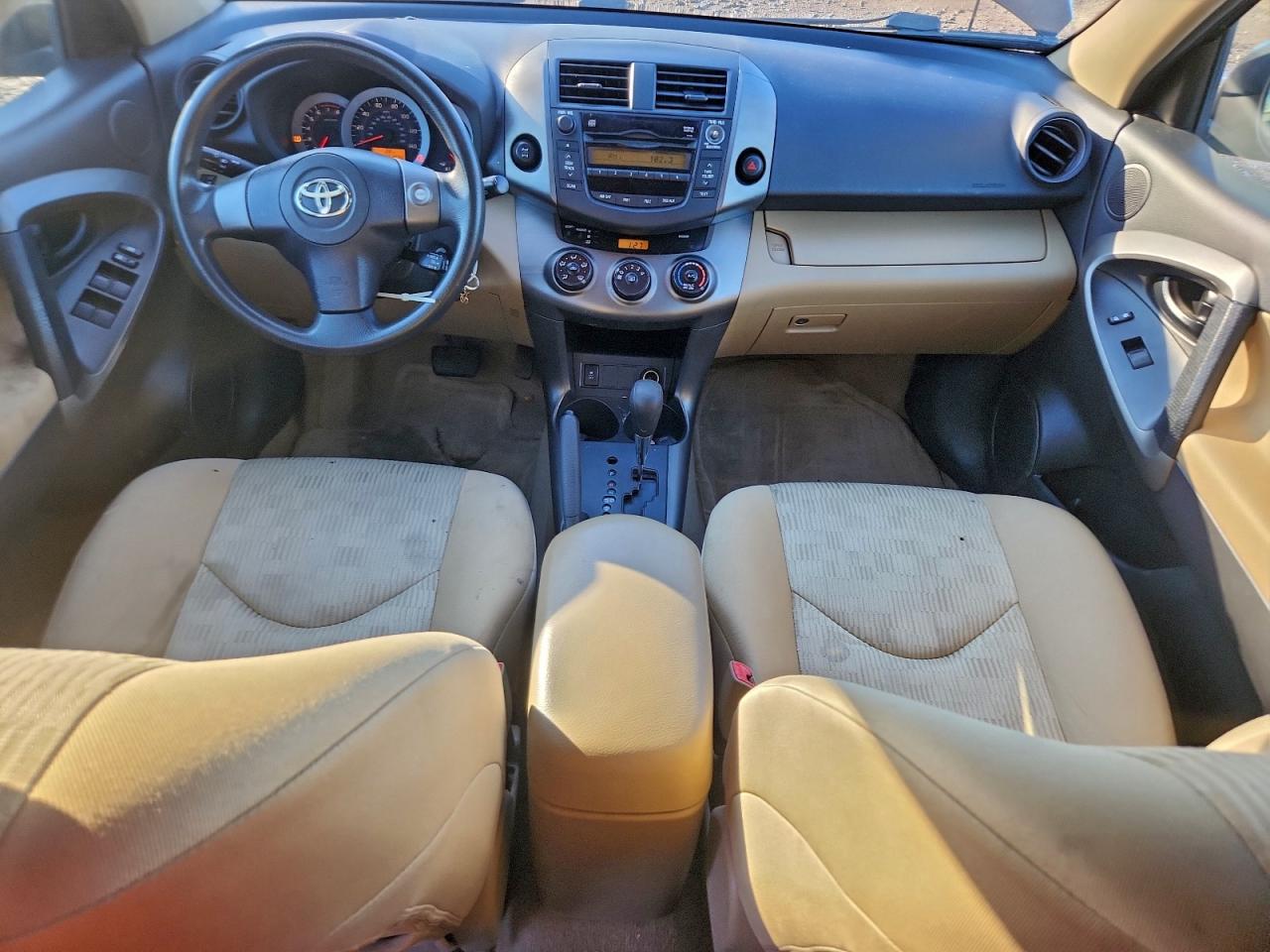 2010 TOYOTA RAV4 photo 8