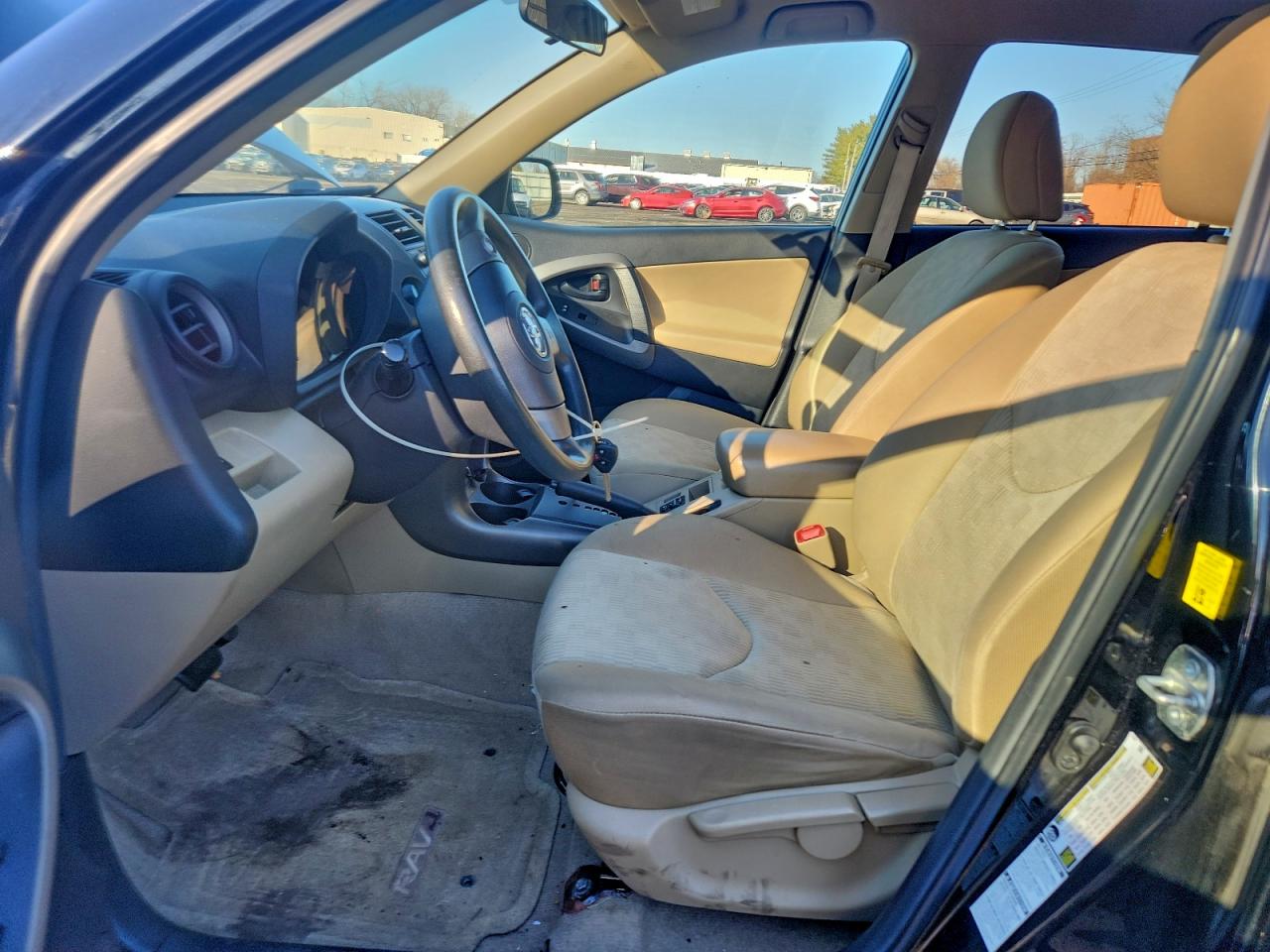 2010 TOYOTA RAV4 photo 7