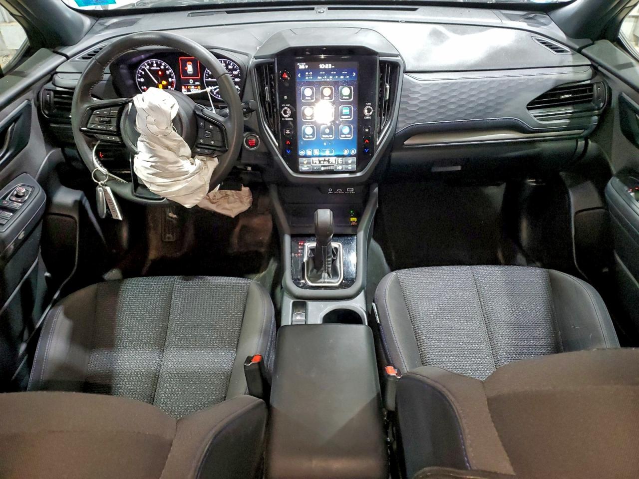 2025 SUBARU FORESTER PREMIUM photo 8