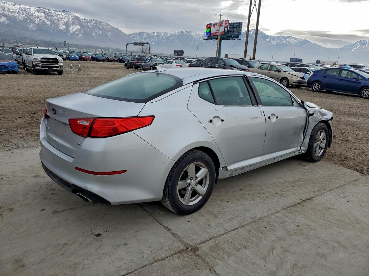2015 KIA OPTIMA LX photo 3