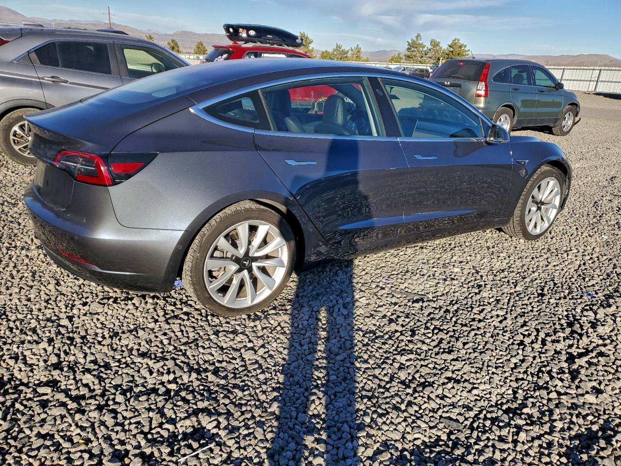2018 TESLA MODEL 3 photo 3