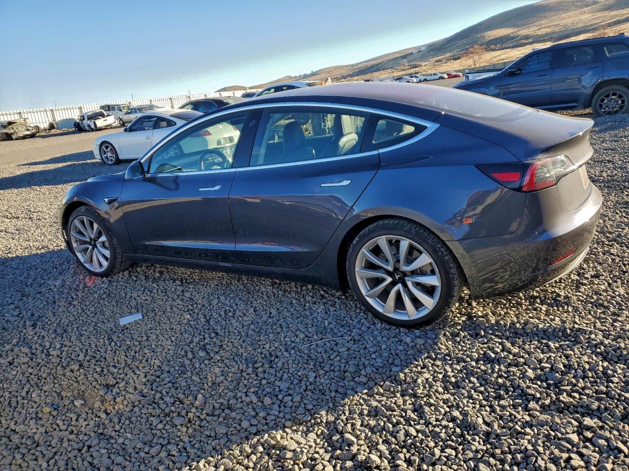 2018 TESLA MODEL 3 photo 2