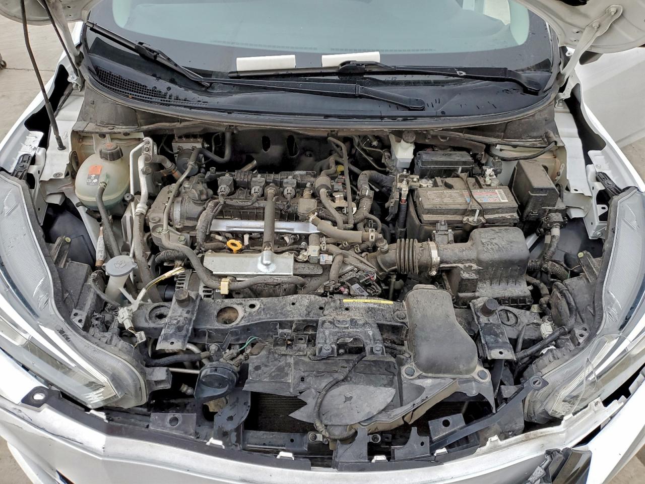 2020 NISSAN VERSA S photo 11