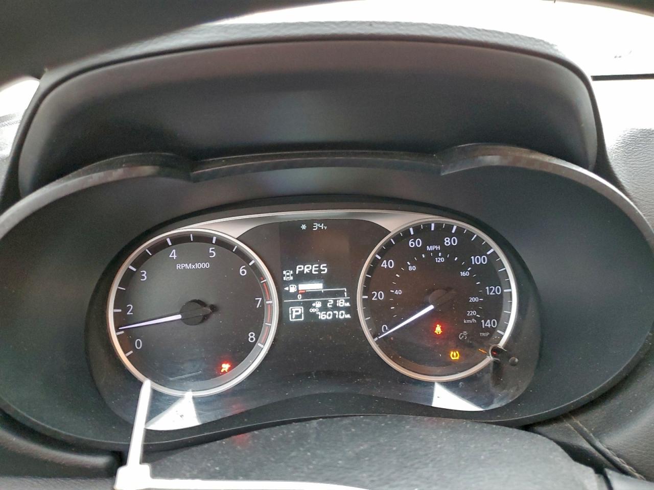 2020 NISSAN VERSA S photo 9
