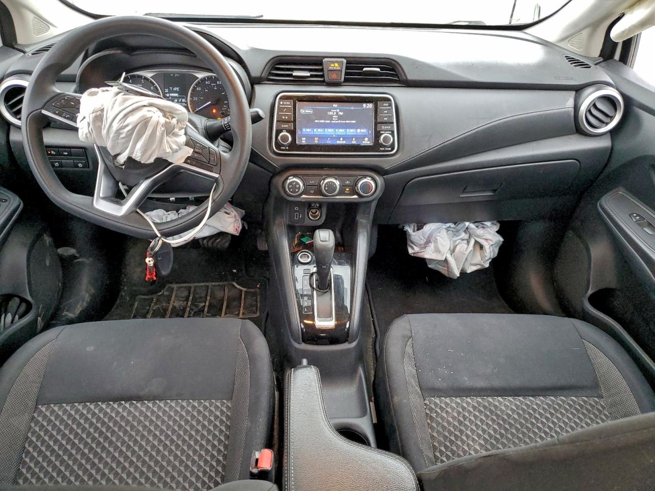 2020 NISSAN VERSA S photo 8