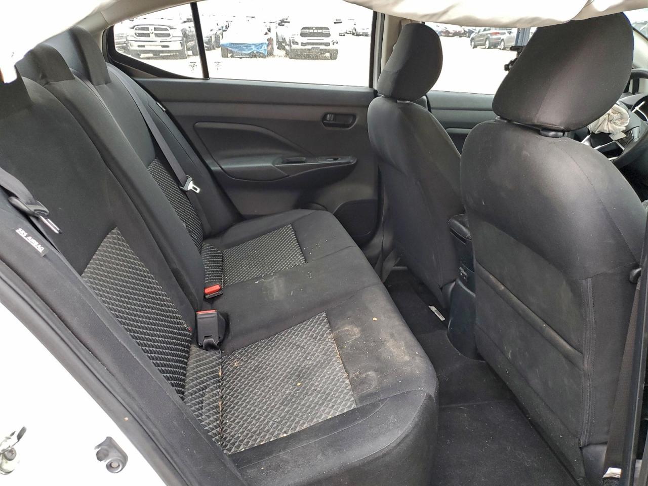 2020 NISSAN VERSA S photo 10