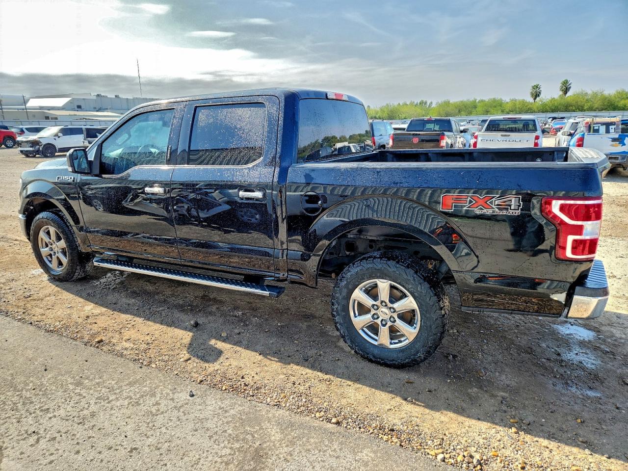 2018 FORD F150 SUPERCREW photo 2
