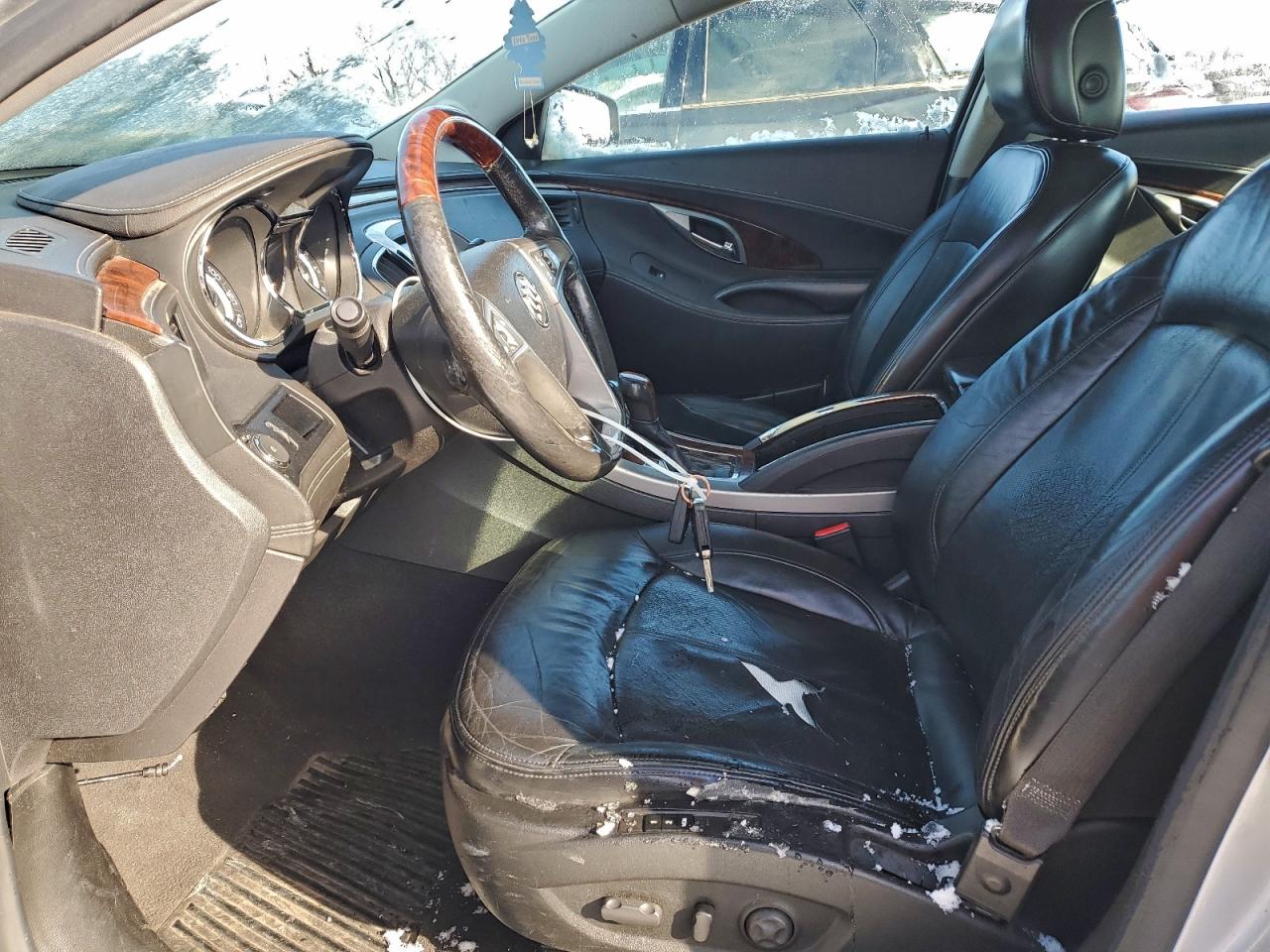2010 BUICK LACROSSE CXS photo 7