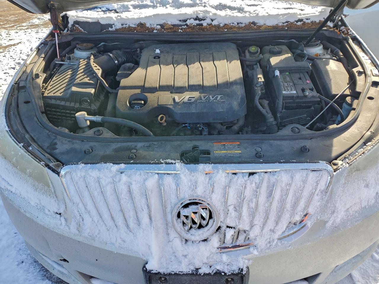 2010 BUICK LACROSSE CXS photo 11