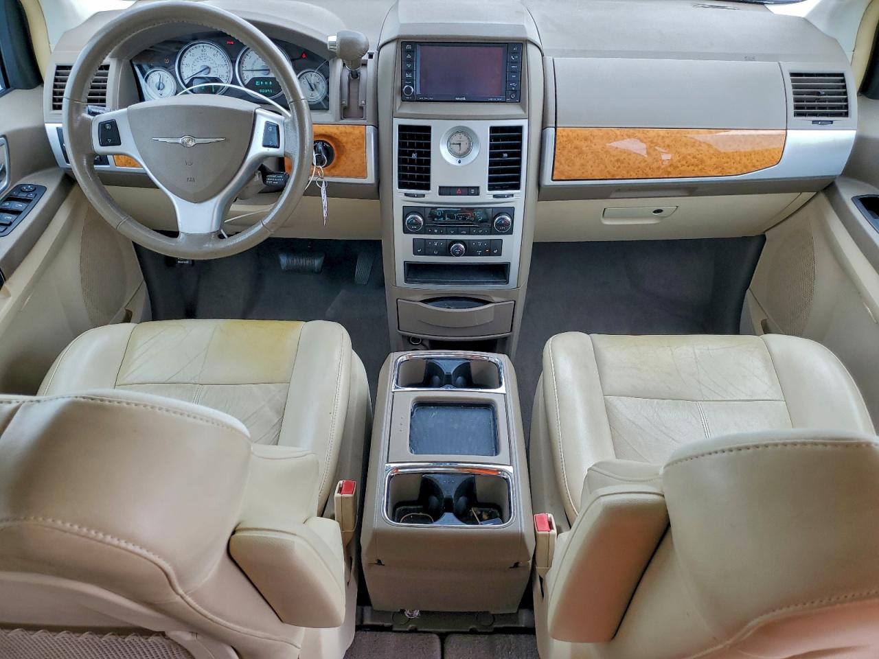 2010 CHRYSLER TOWN & COUNTRY LIMITED photo 8