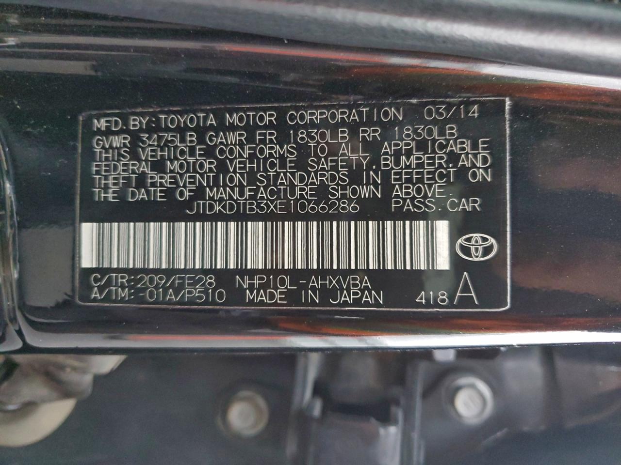 2014 TOYOTA PRIUS C photo 12