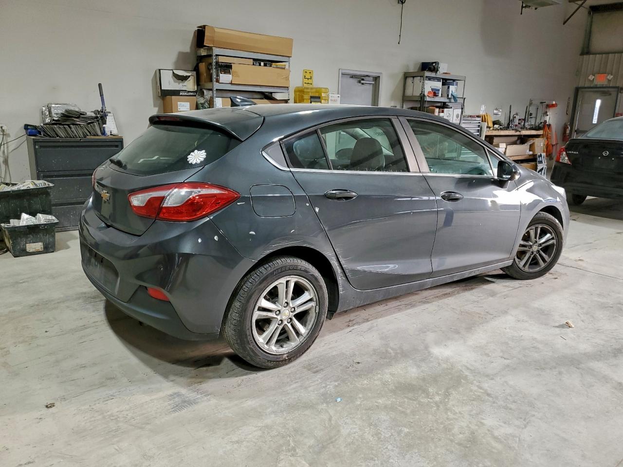 2017 CHEVROLET CRUZE LT photo 3