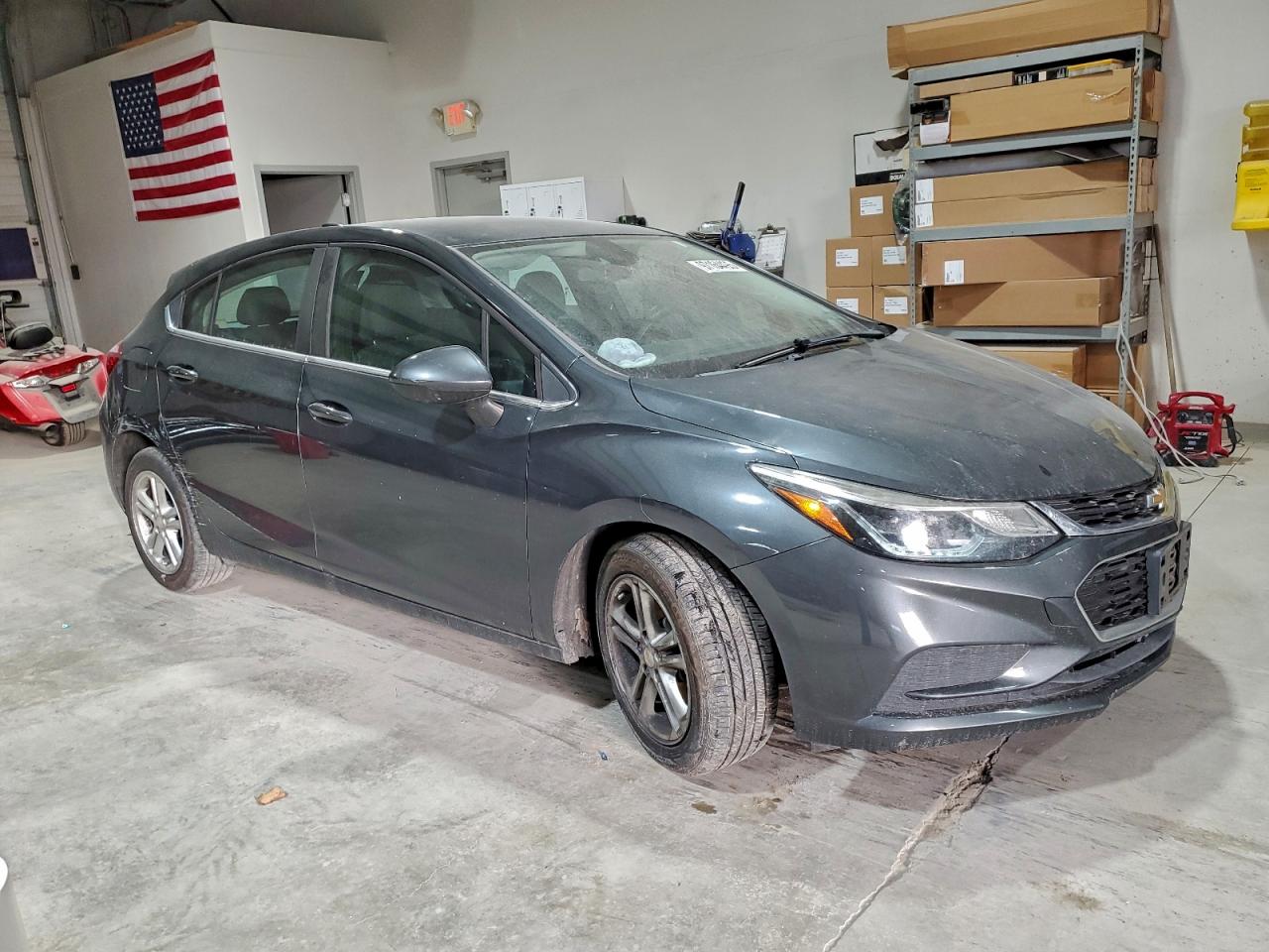2017 CHEVROLET CRUZE LT photo 4