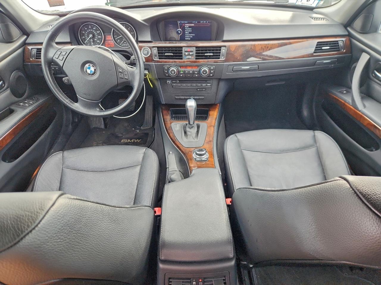 2011 BMW 328 XI photo 29
