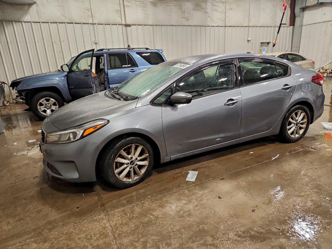 2017 KIA FORTE