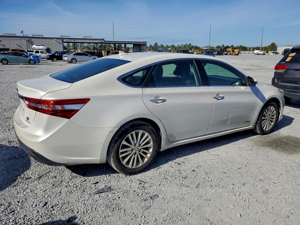 2013 TOYOTA AVALON HYBRID photo 3