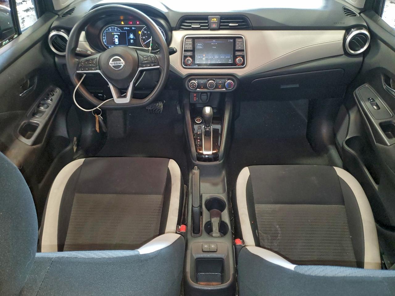 2021 NISSAN VERSA SV photo 15