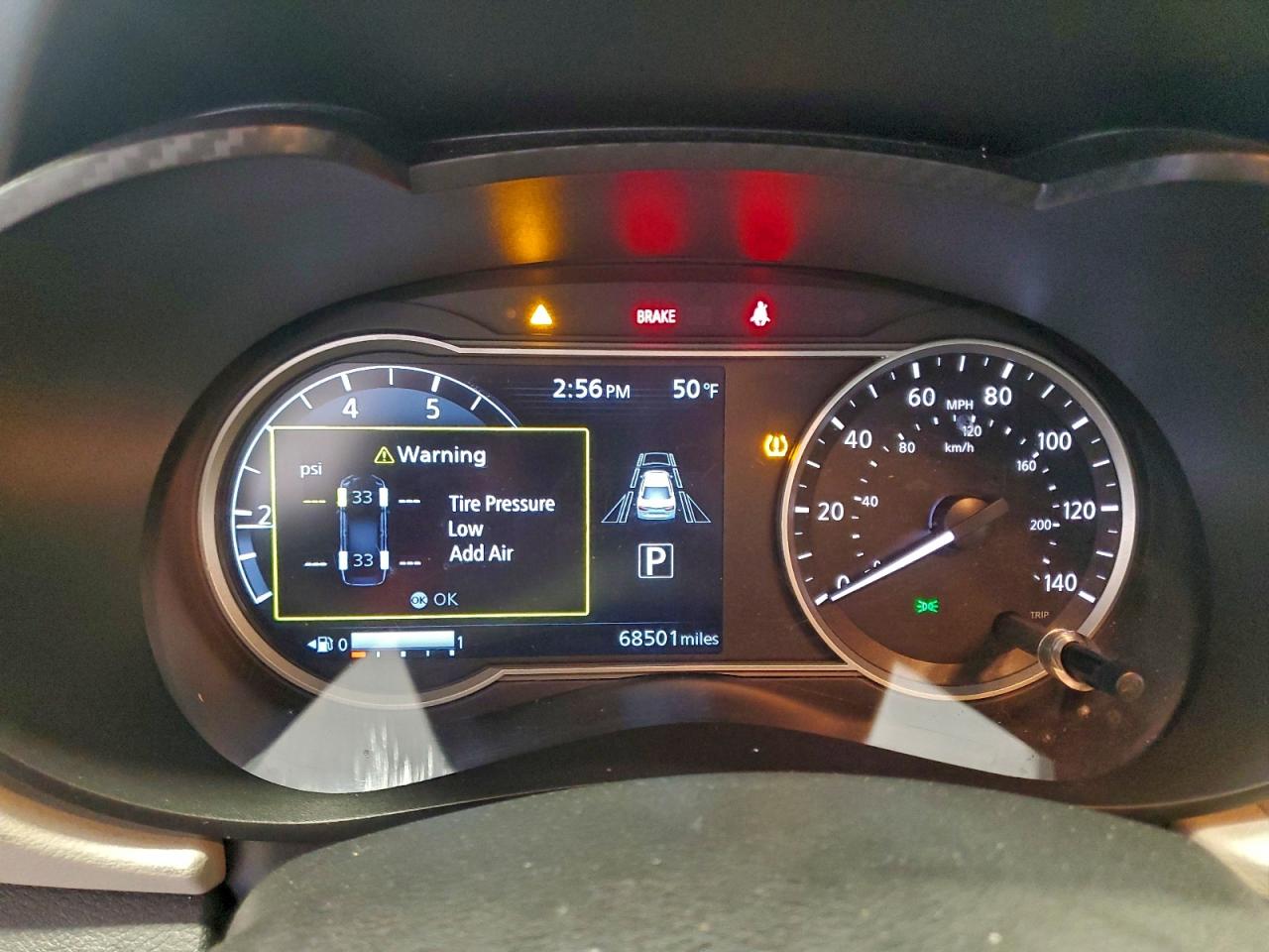 2021 NISSAN VERSA SV photo 17