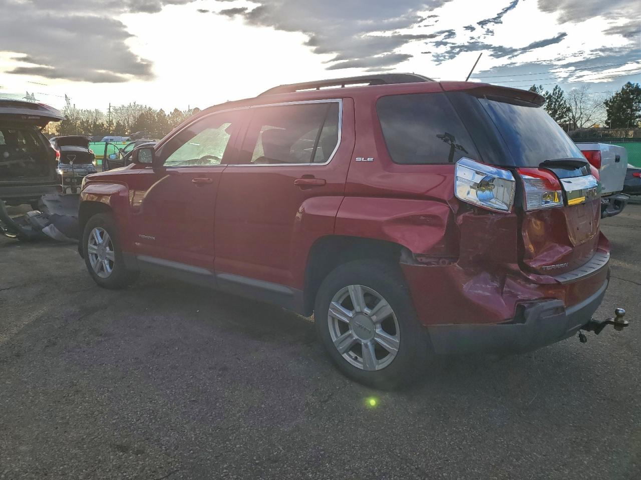 2015 GMC TERRAIN SLE photo 2