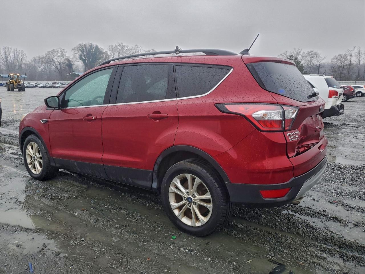 2018 FORD ESCAPE SE photo 2