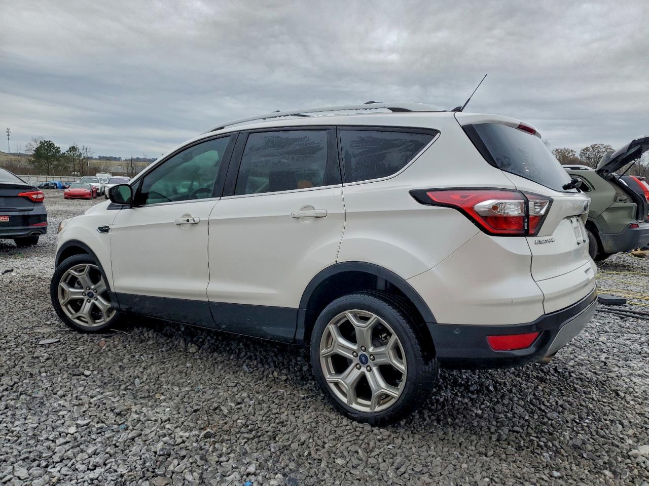 2018 FORD ESCAPE TITANIUM photo 2