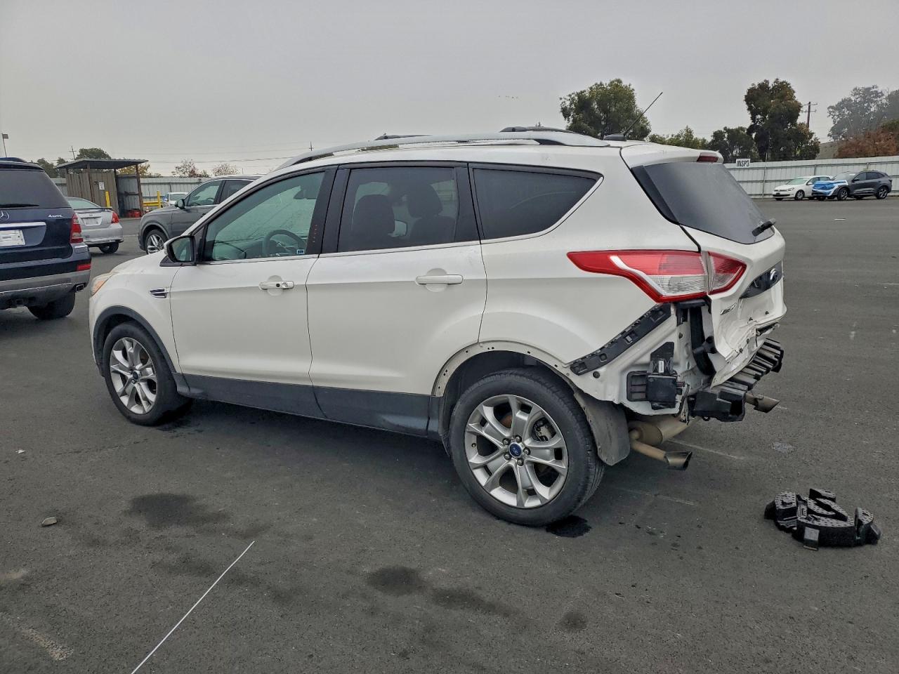 2015 FORD ESCAPE TITANIUM photo 2