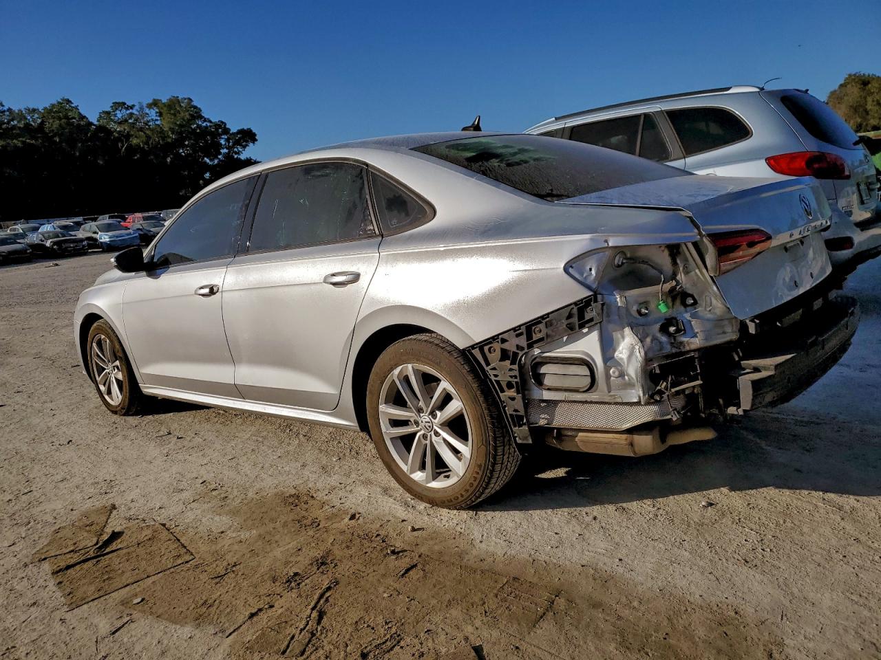2020 VOLKSWAGEN PASSAT S photo 2
