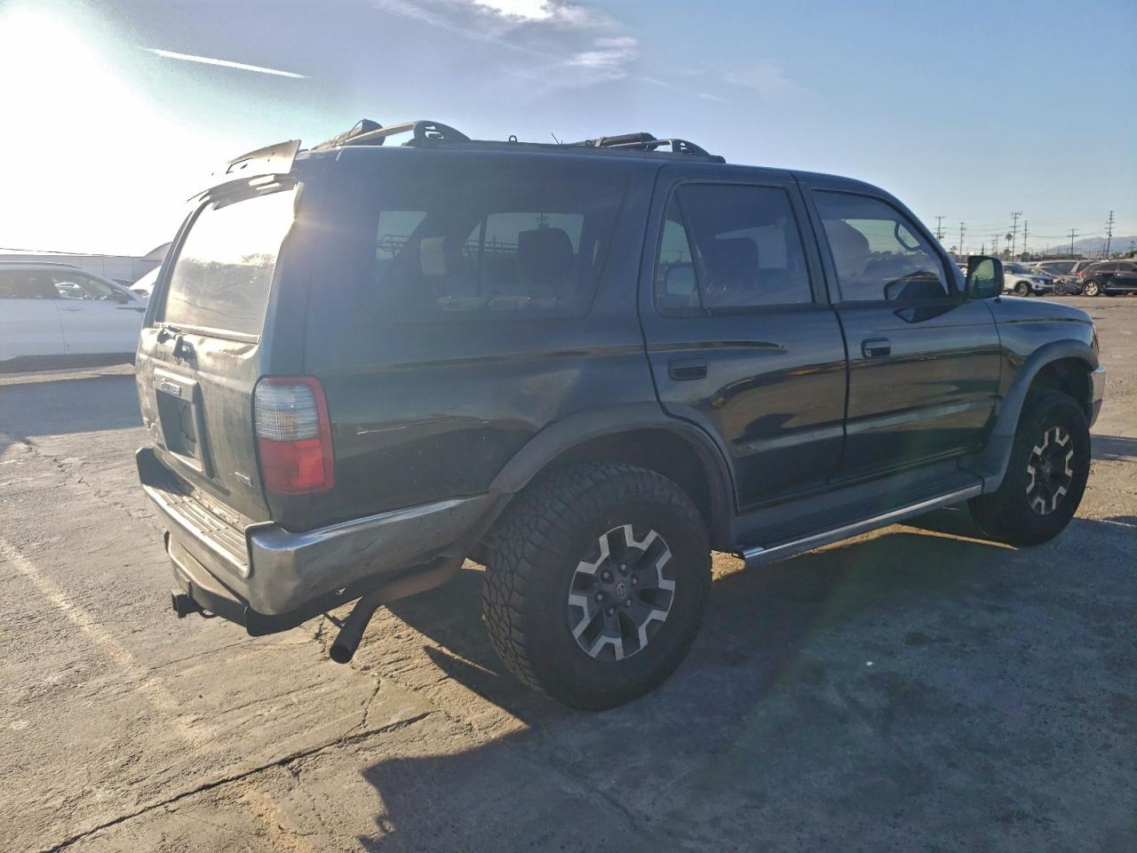 1998 TOYOTA 4RUNNER SR5 photo 3