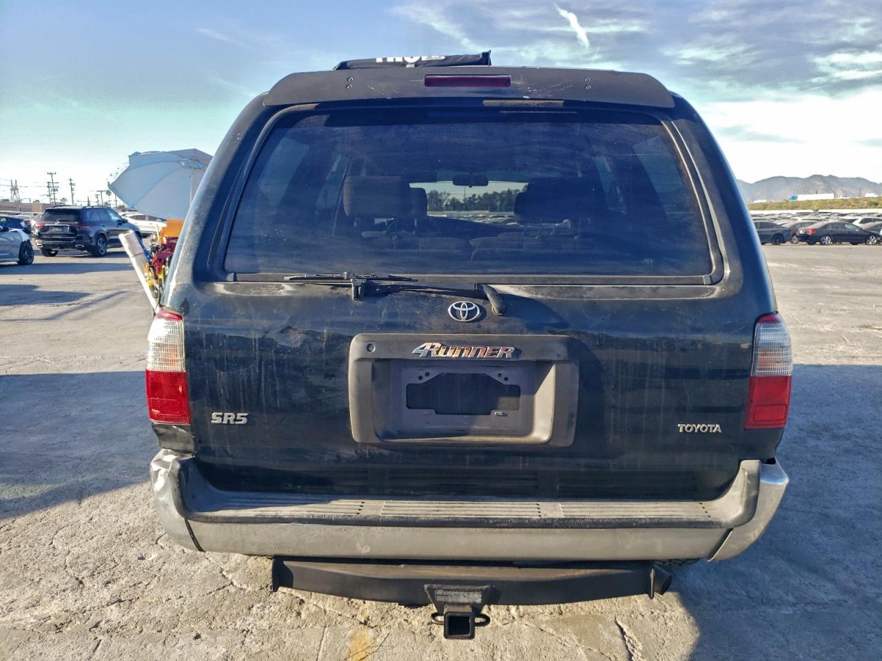 1998 TOYOTA 4RUNNER SR5 photo 6
