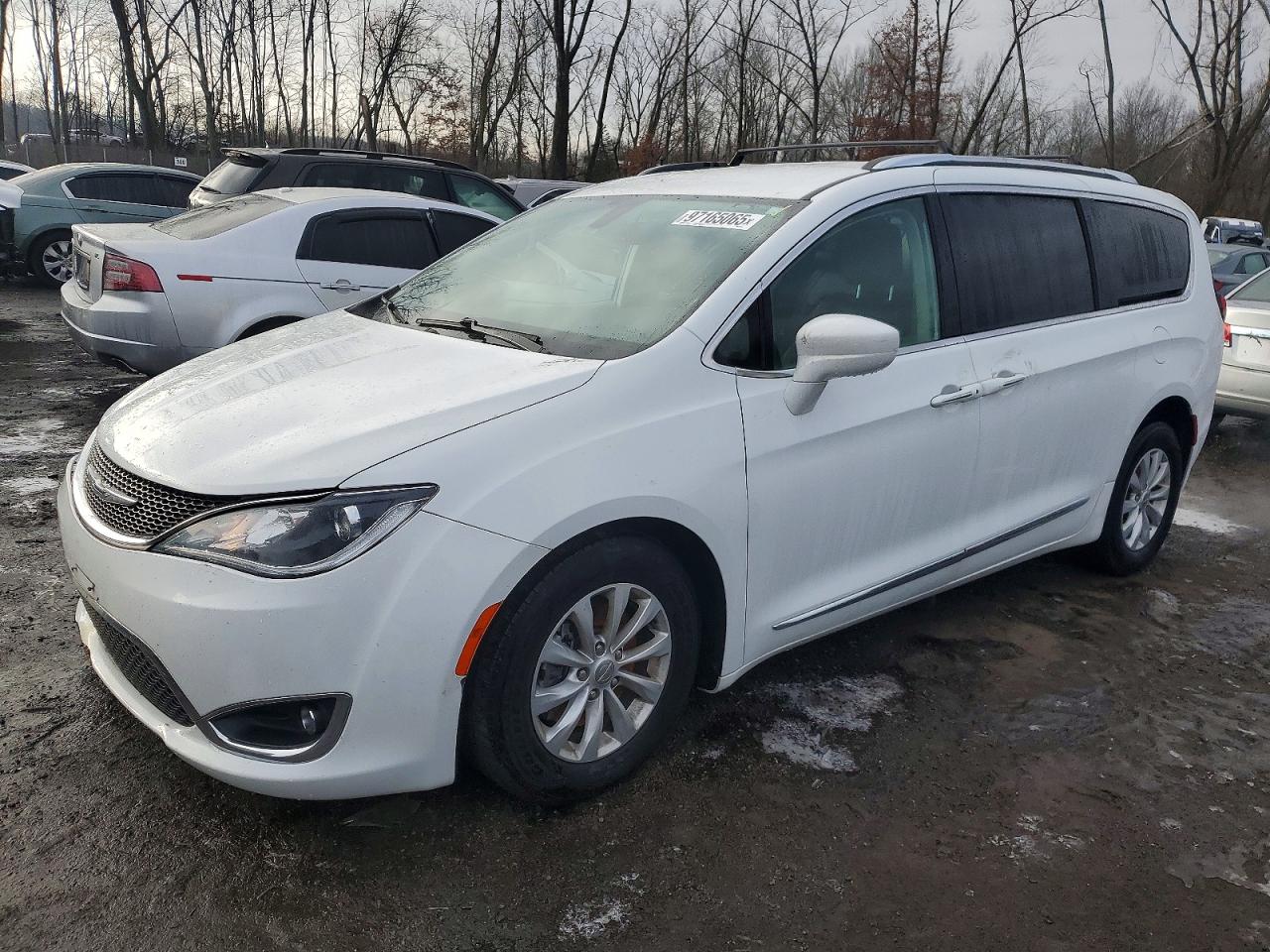 2019 CHRYSLER PACIFICA