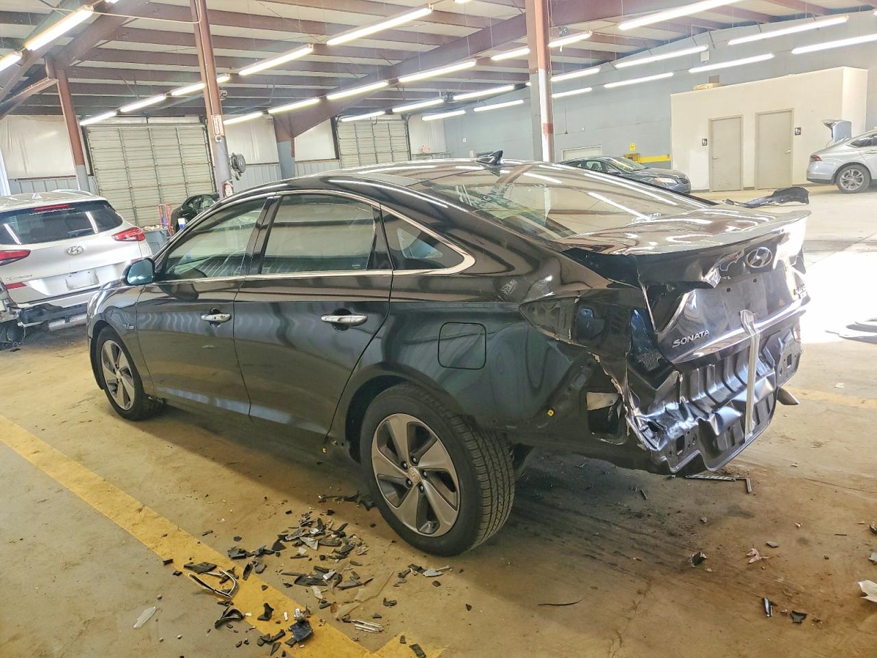2016 HYUNDAI SONATA HYBRID photo 2