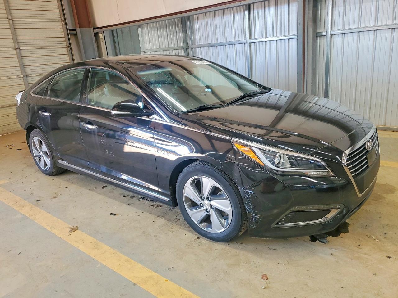 2016 HYUNDAI SONATA HYBRID photo 4