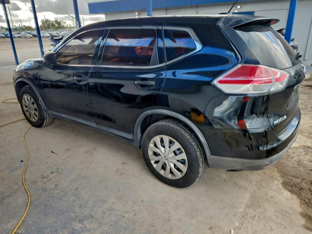 2016 NISSAN ROGUE S photo 2