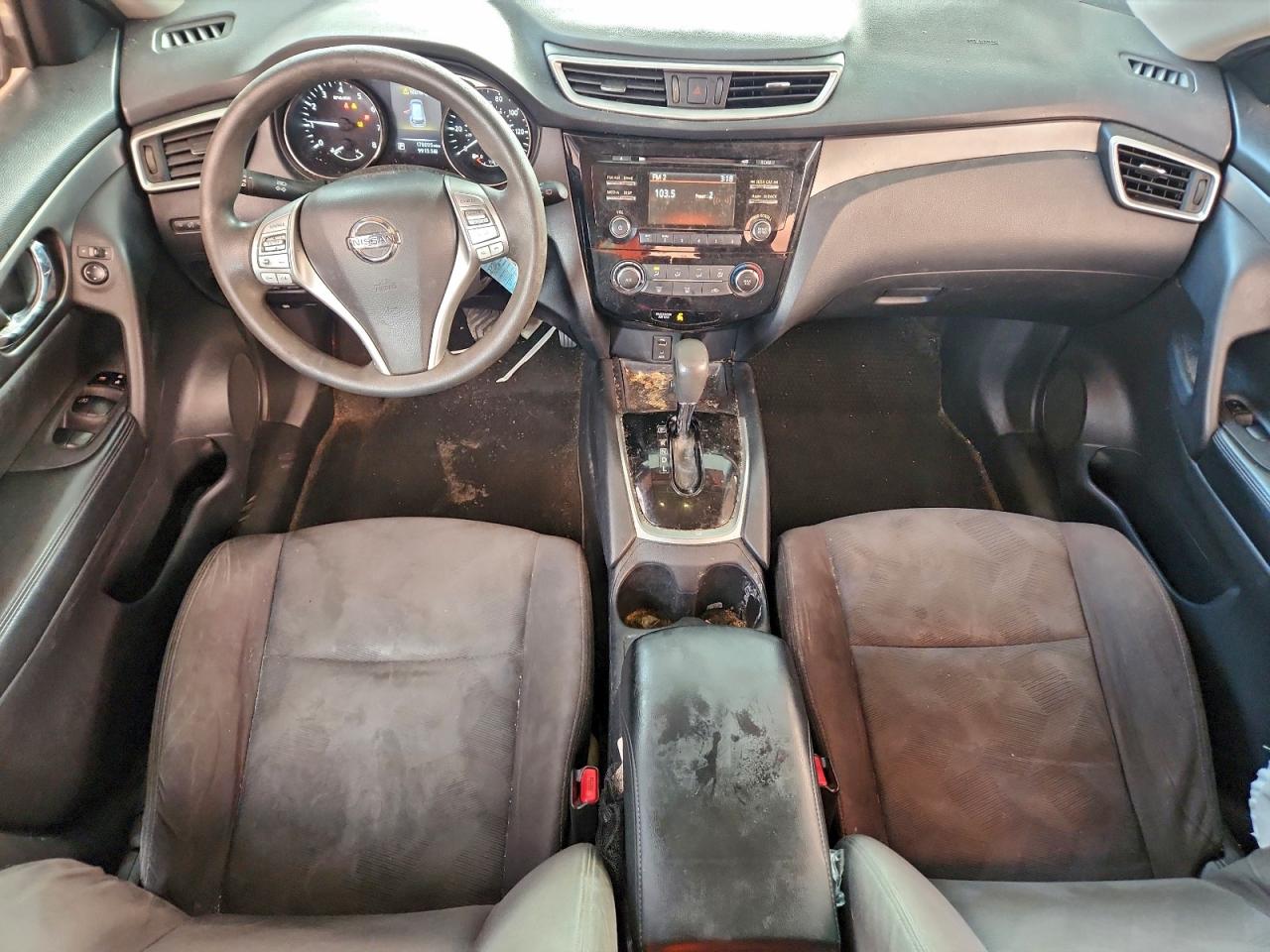 2016 NISSAN ROGUE S photo 8