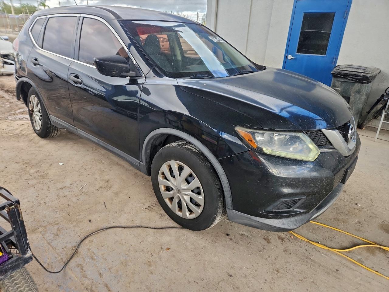 2016 NISSAN ROGUE S photo 4