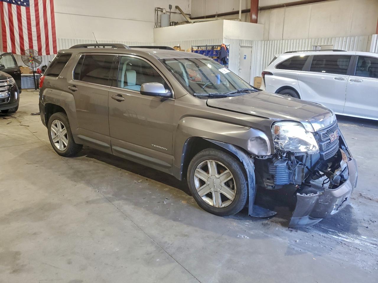 2012 GMC TERRAIN SLT photo 4
