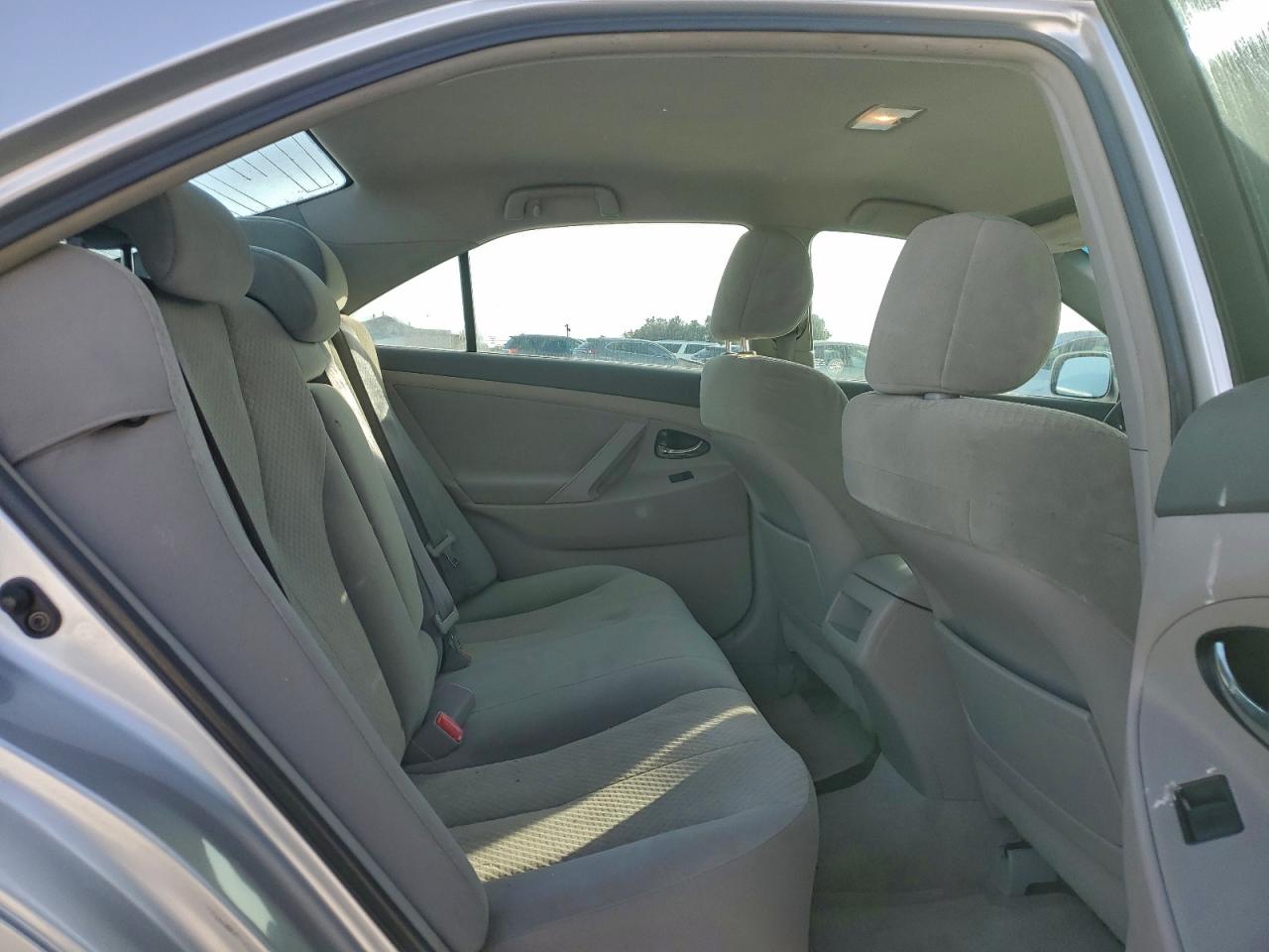 2009 TOYOTA CAMRY BASE photo 10