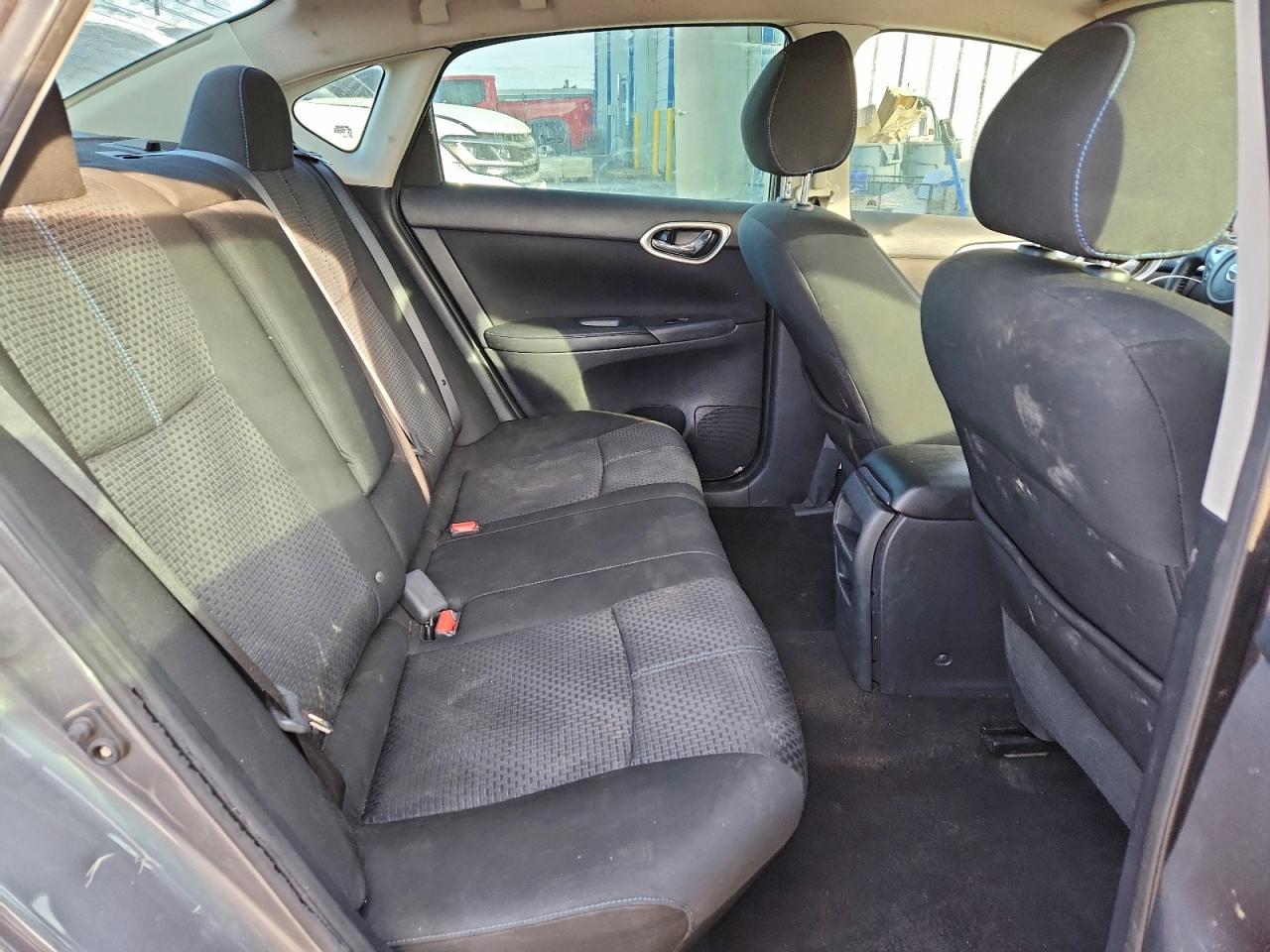 2017 NISSAN SENTRA S photo 10