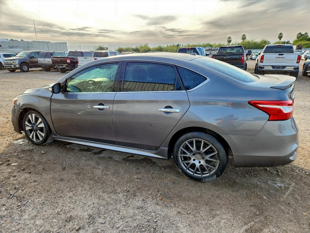 2017 NISSAN SENTRA S photo 2