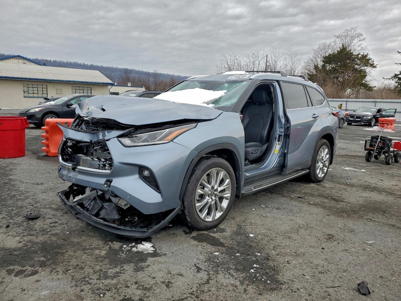 2024 TOYOTA HIGHLANDER