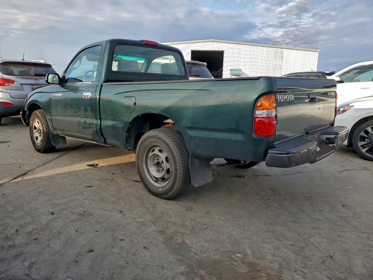 2003 TOYOTA TACOMA photo 2
