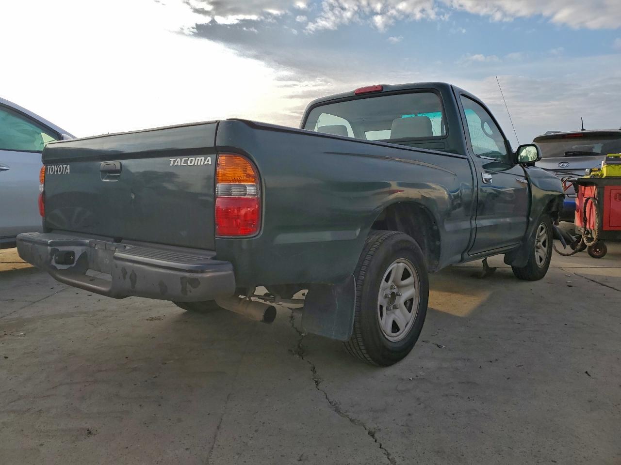 2003 TOYOTA TACOMA photo 3