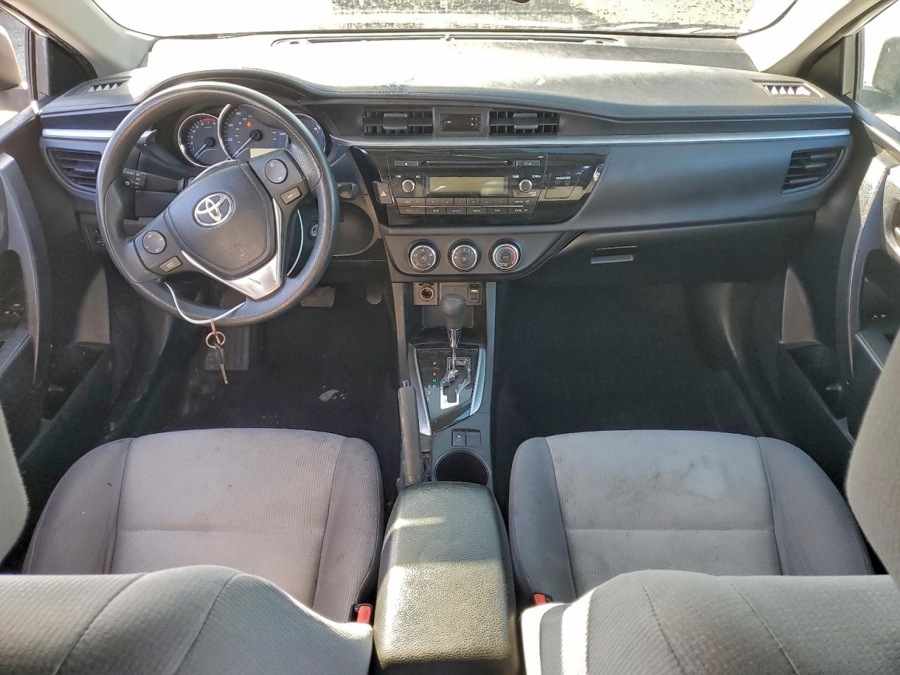 2015 TOYOTA COROLLA L photo 8