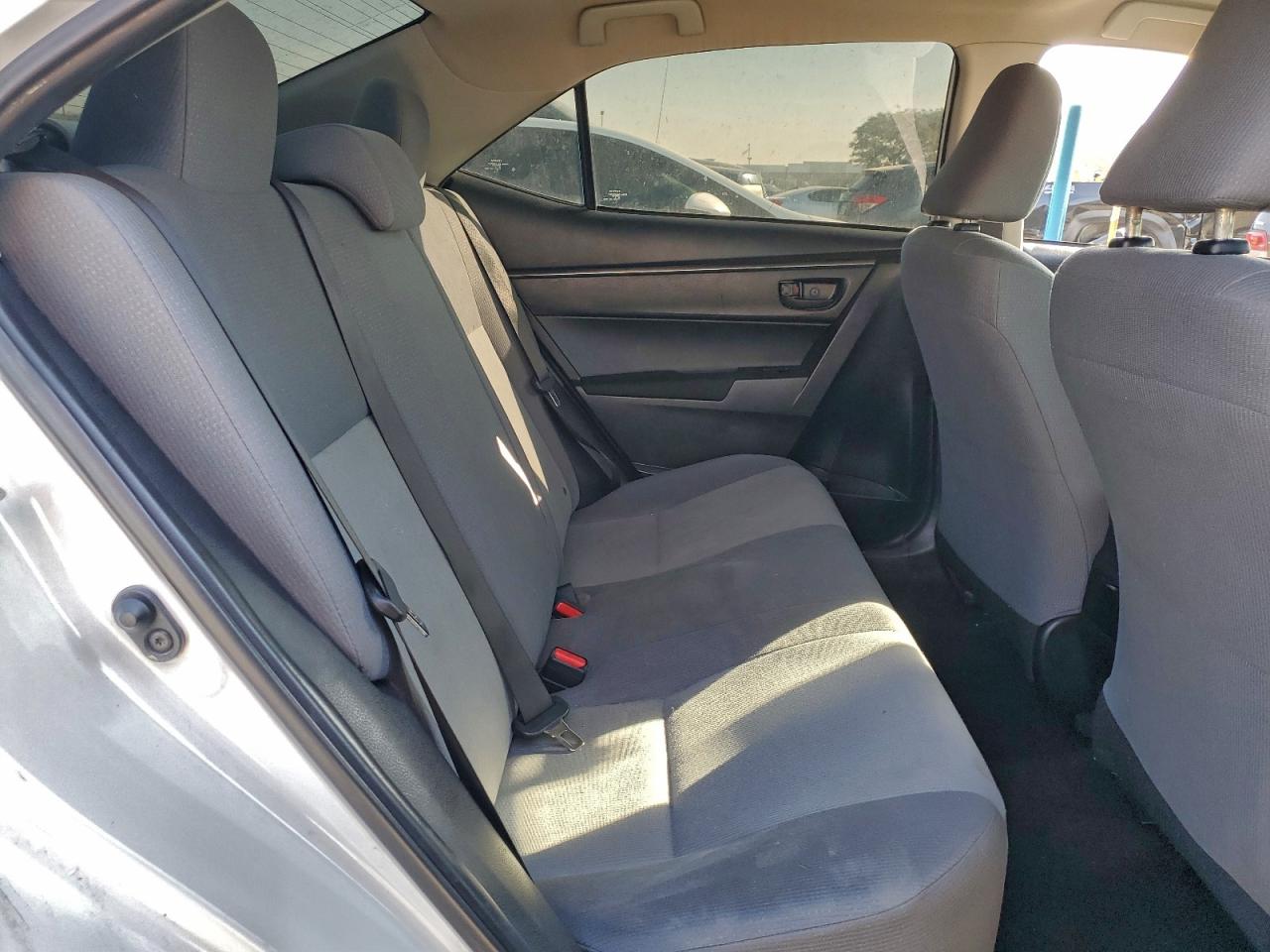 2015 TOYOTA COROLLA L photo 10