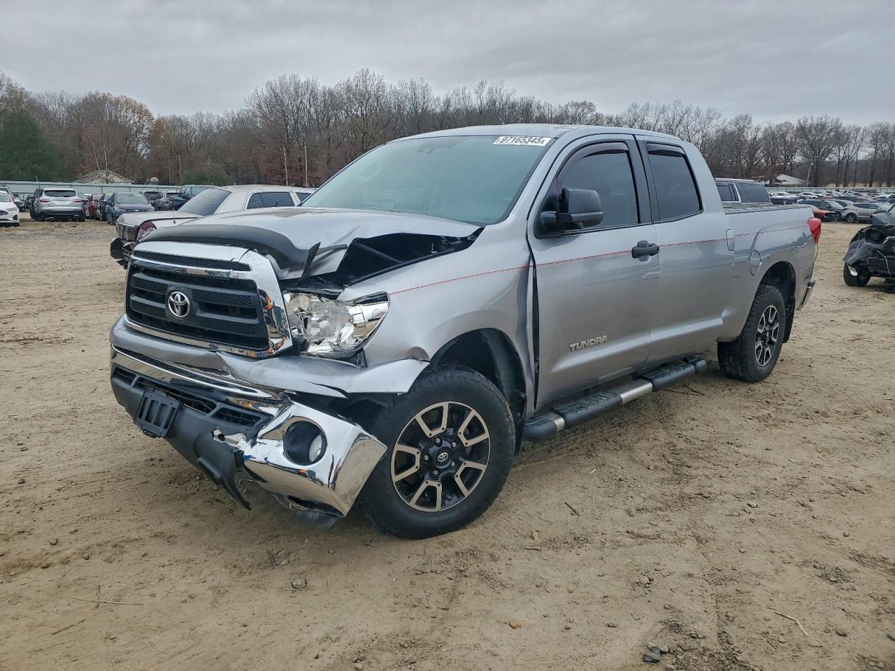 2013 TOYOTA TUNDRA