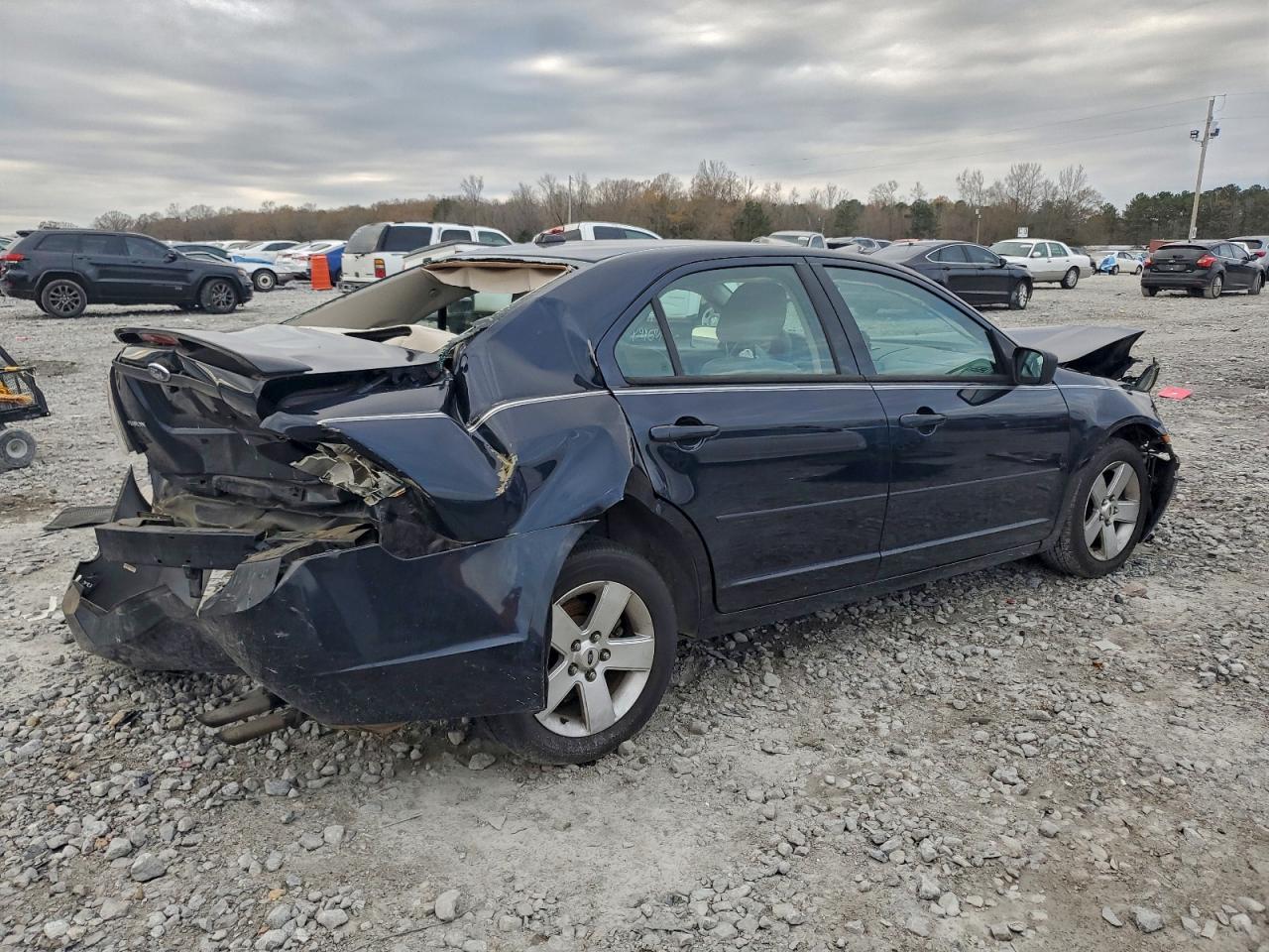 2009 FORD FUSION SE photo 3